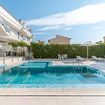 Apartment Palmeras 3 *